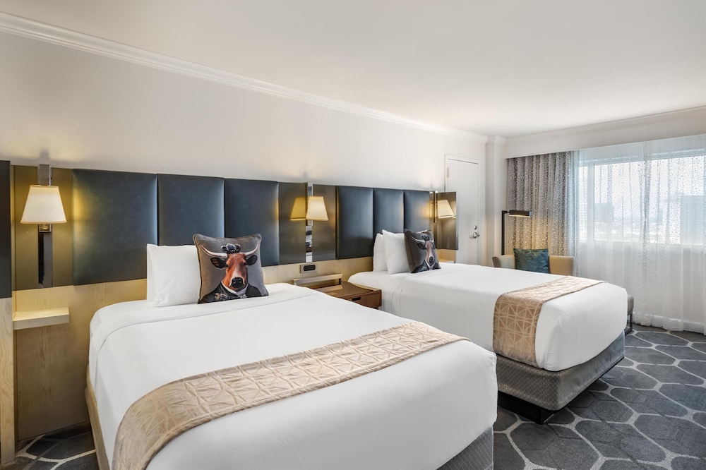 غرفة بريميير بسريرين مزدوجين، Royal Sonesta Houston Galleria 2/4