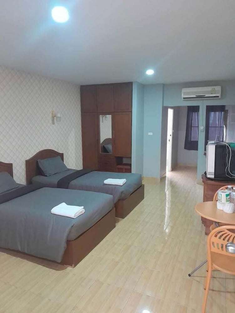 Green Beach Pattaya 30/60