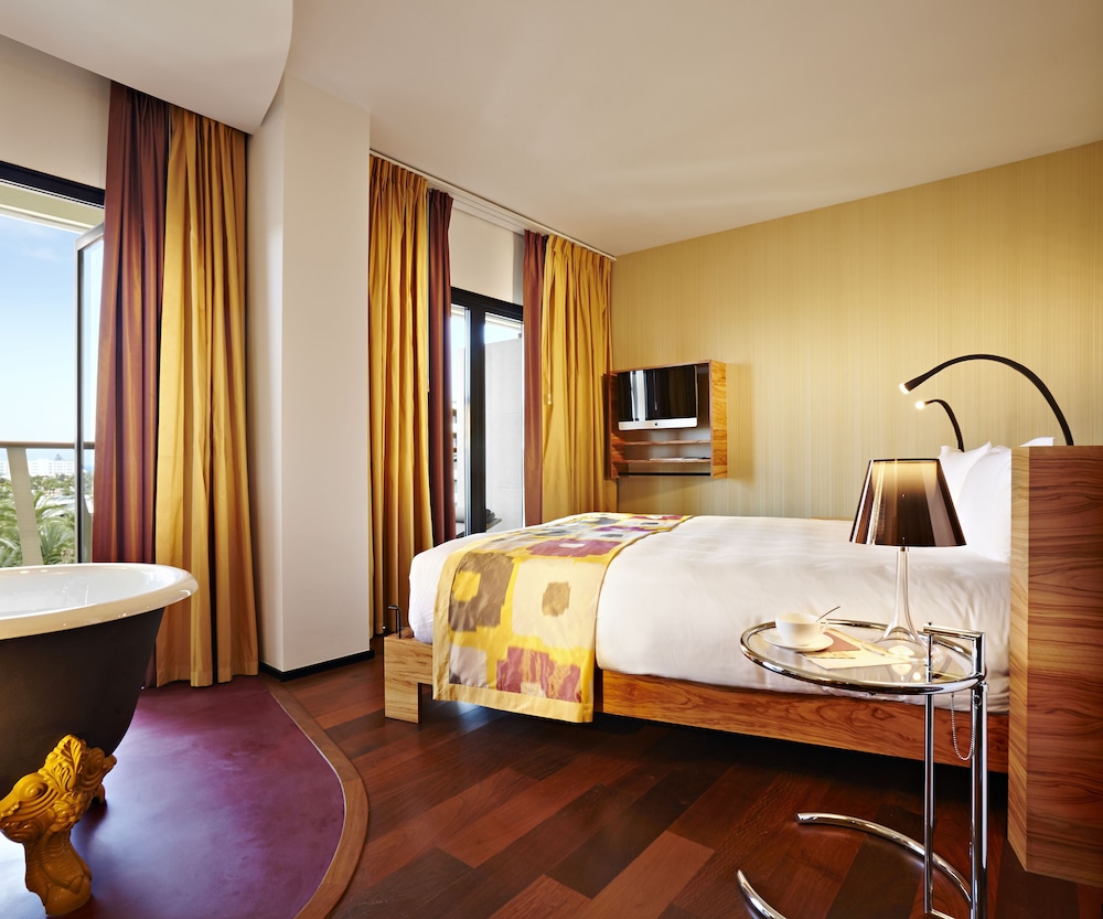 Sky, Suite, King Bed