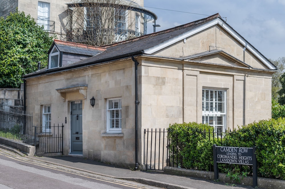 Bath Circle Camden Lodge House 4/35