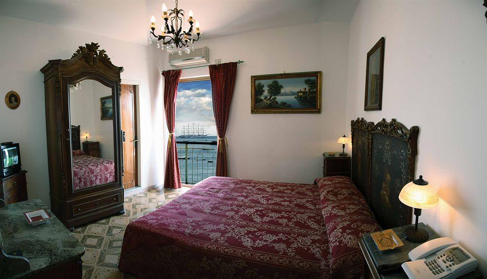 Hotel La Riva 8/20