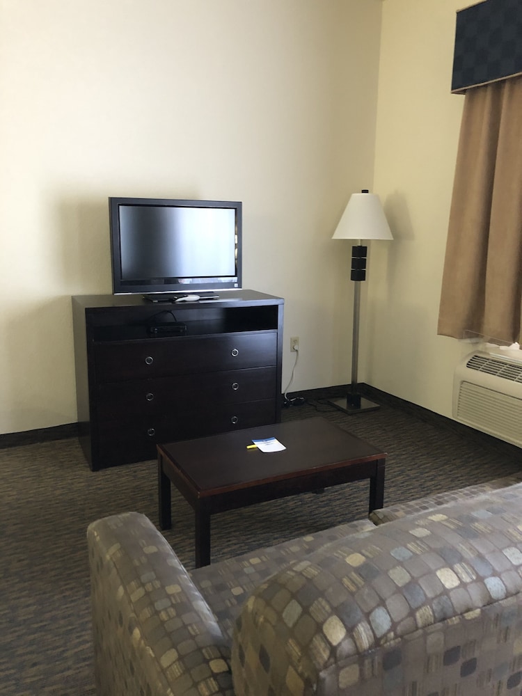 Days Inn and Suites by Wyndham Page Lake Powell 19/31