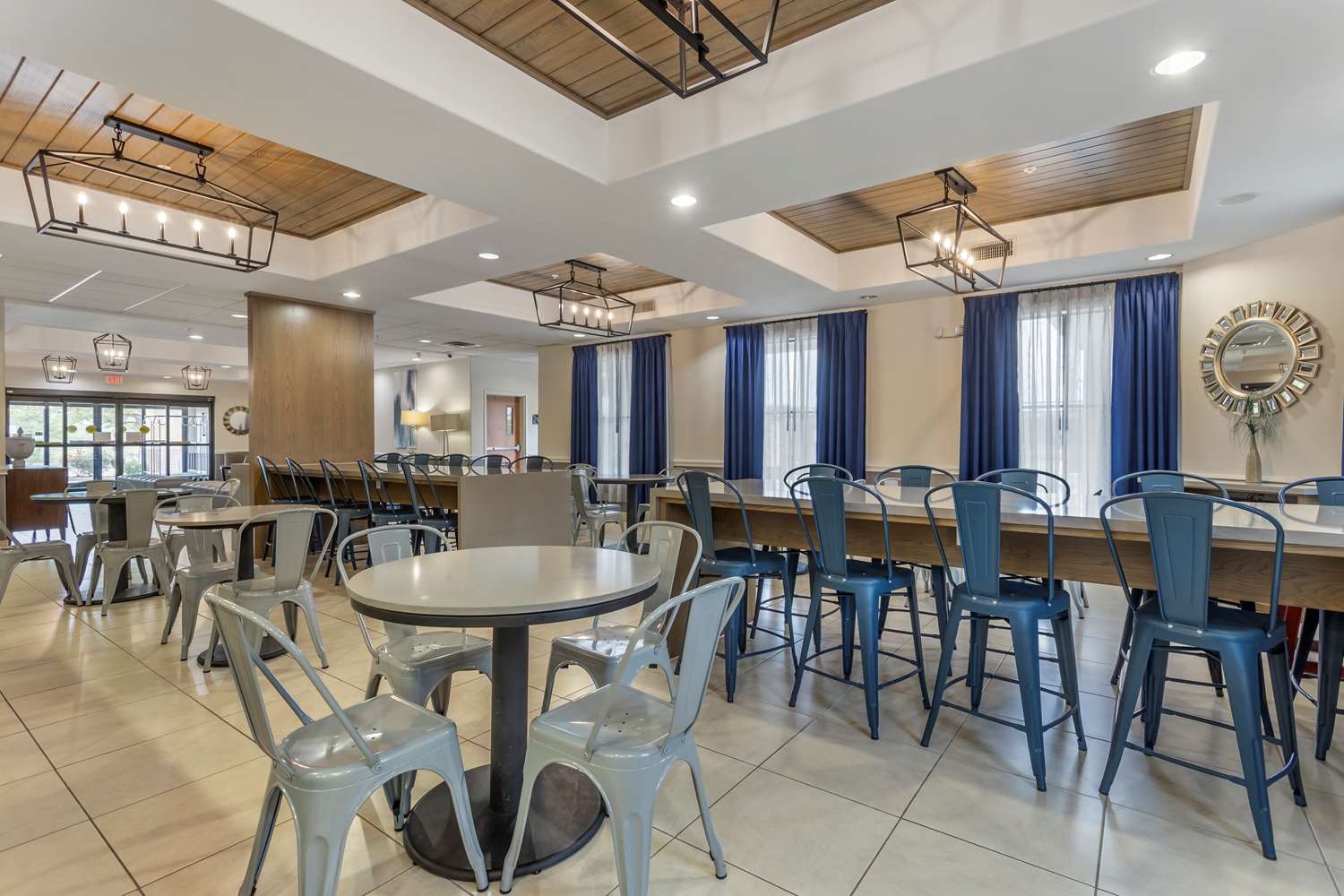 Best Western Sugarland Inn 25/35