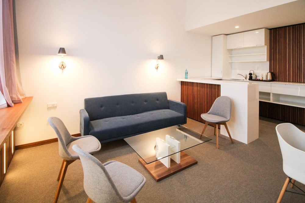 H24 Hotel Berlin Lichtenberg 37/59