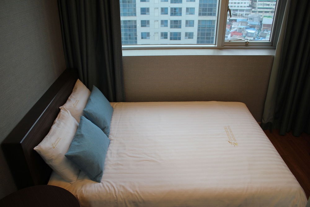 Myeongdong Merlin Hotel 40/65