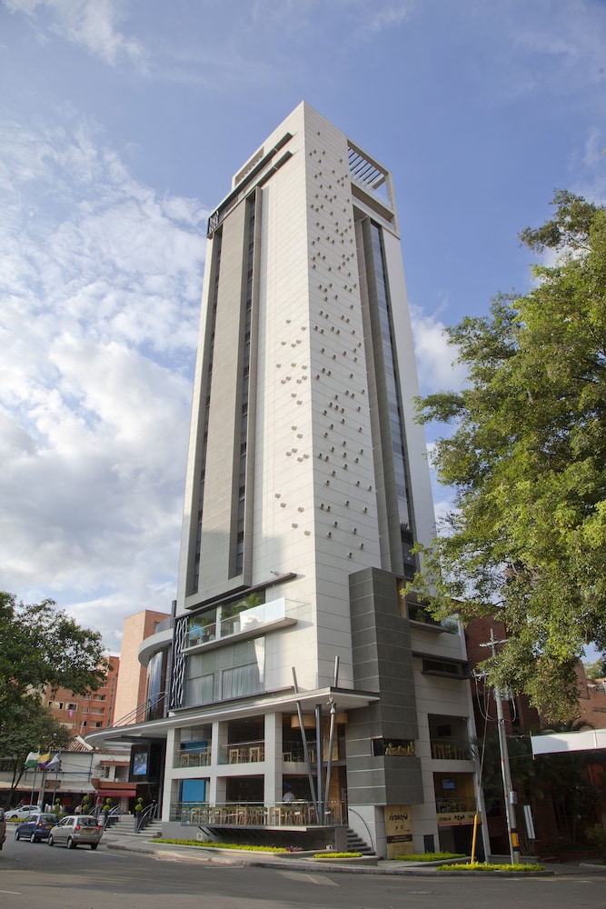 Inntu Hotel 3/40