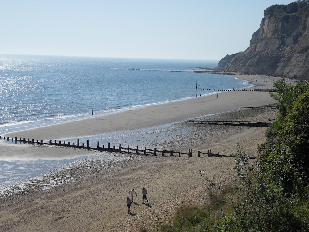 Luccombe Manor Country House Hotel 90/96