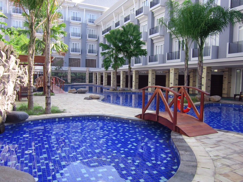 Swiss-Belhotel Danum Palangkaraya 61/68