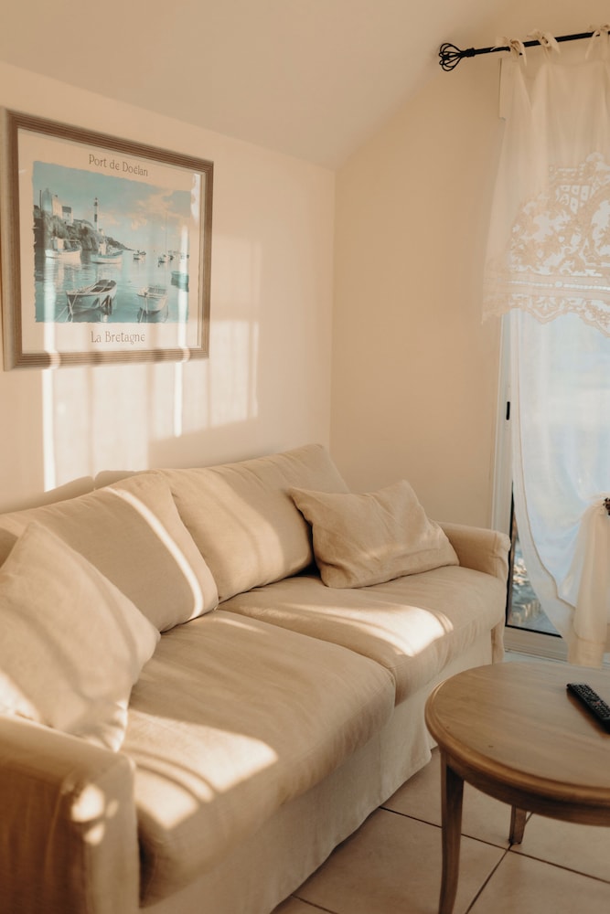 Hotel le Chatellier 6/50