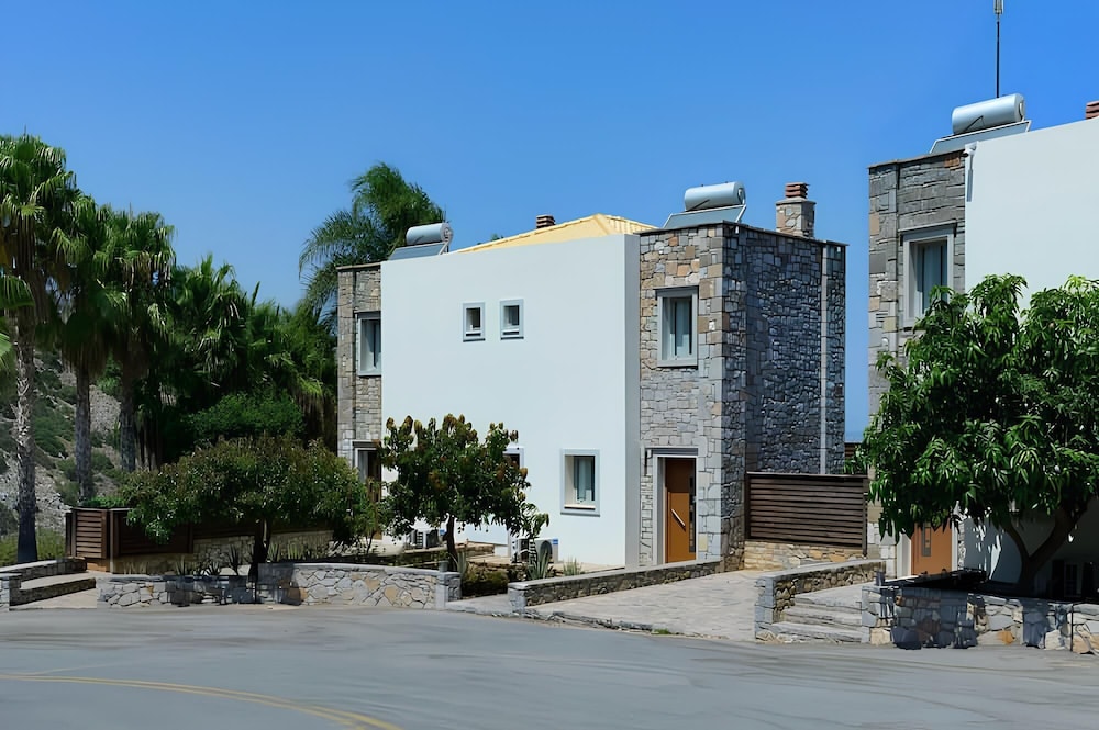 THE NOVERIAN Scenic Crete 5* Hilltop Villa Resort & Spa 41/46