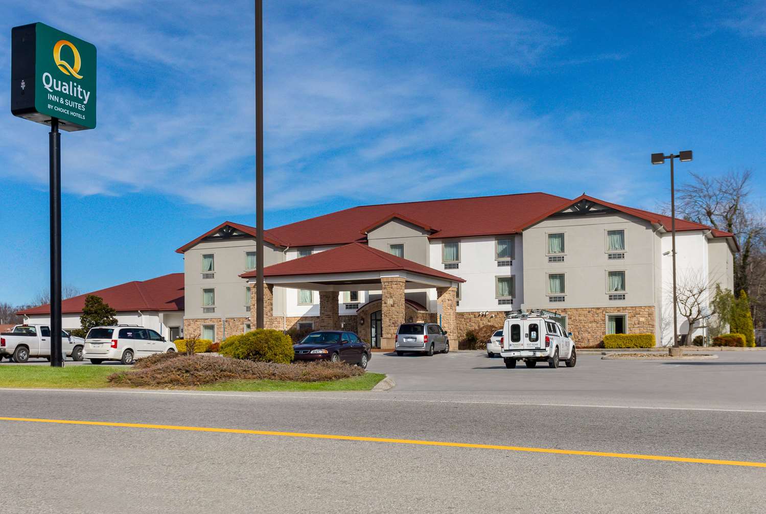 Quality Inn & Suites Monterey I-40 20/21