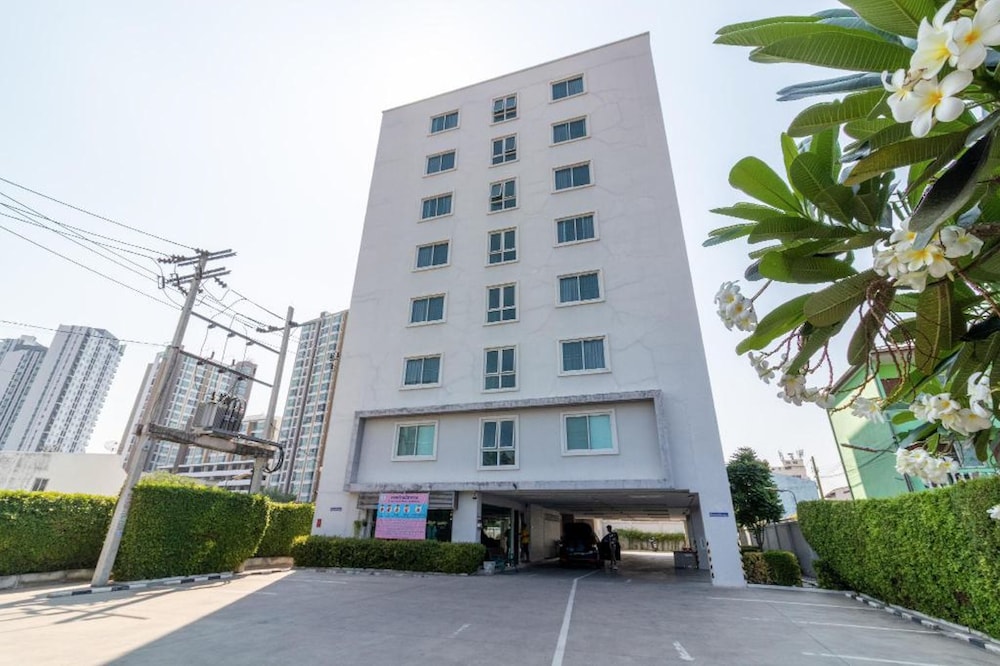 Townhouse Siam Privi Hotel 40/42
