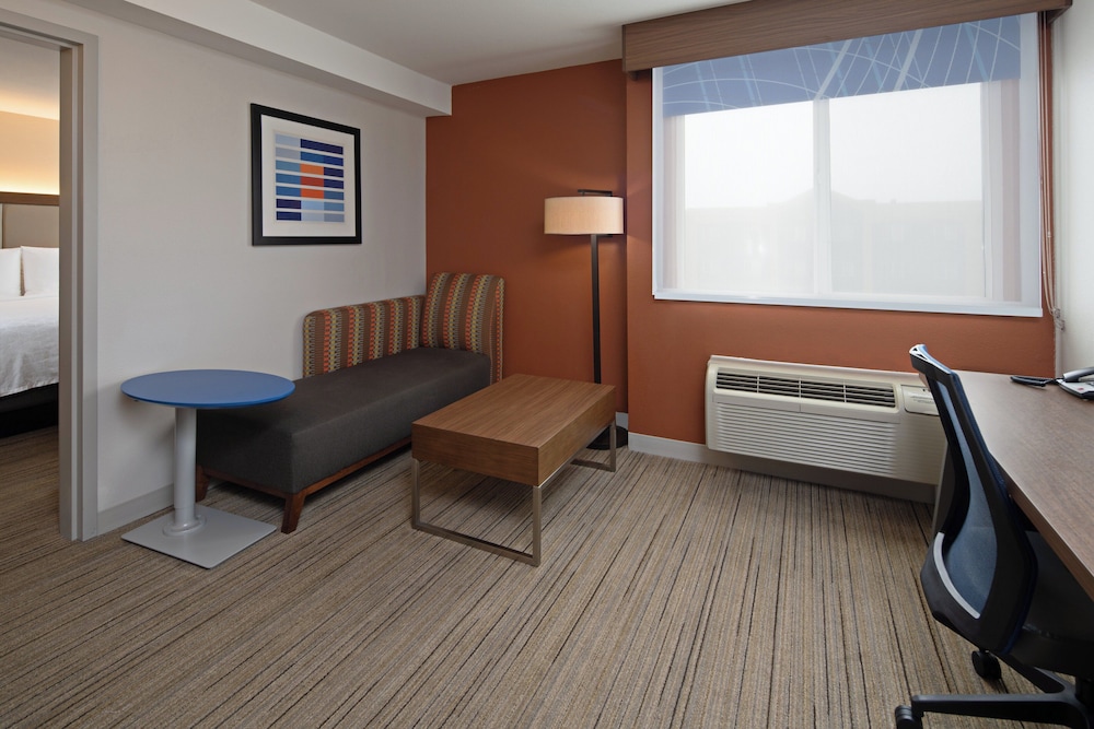 Holiday Inn Express Hotel Suites Seattle Sea Tac Airport 25/44