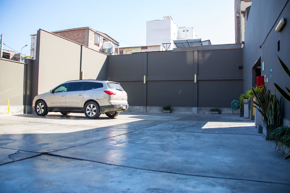 Park Suites 44/50