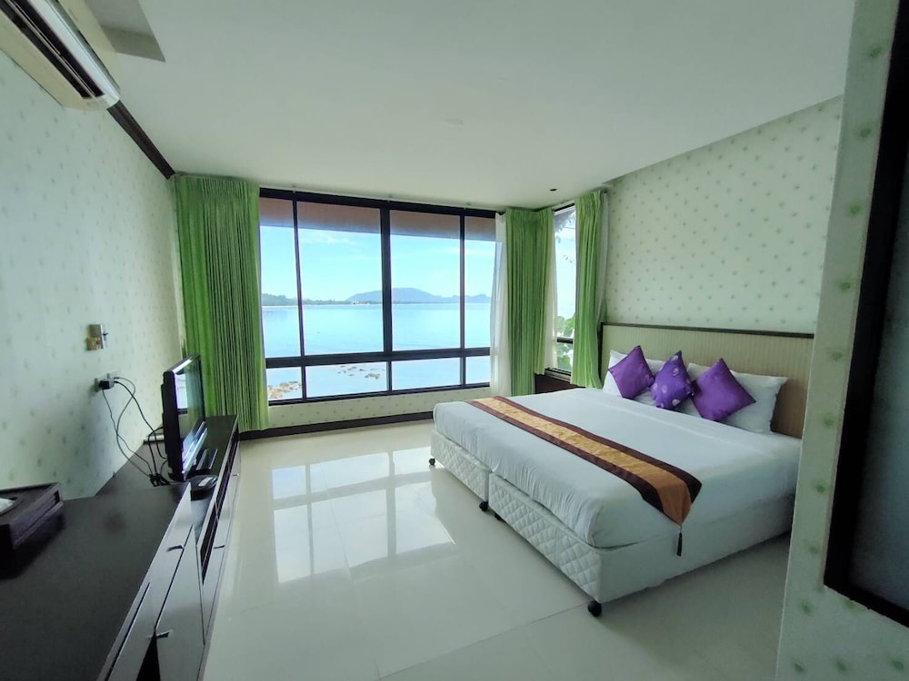 Racha Kiri Resort and Spa 16/63