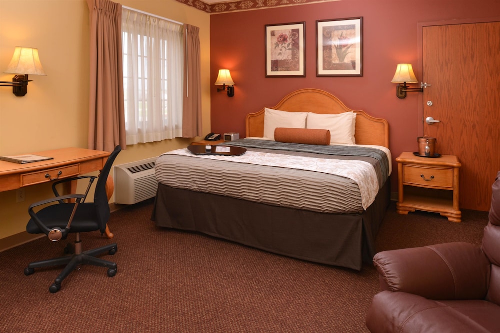 Country Hearth Inn & Suites Edwardsville St. Louis 29/51