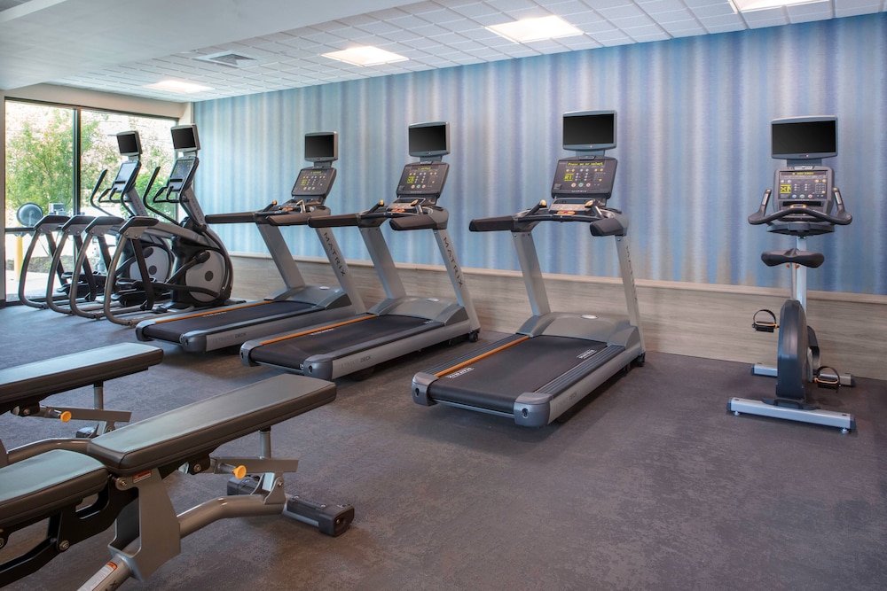 Residence Inn Virginia Beach Town Center 18/40