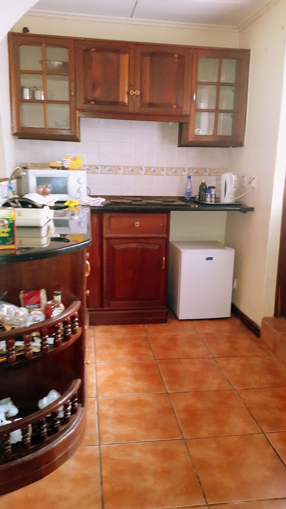 Annies Lodge Lilongwe Area 10 2/26