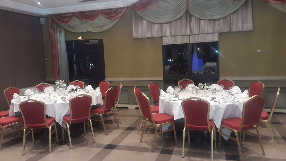 Ibis Styles Douai Gayant Expo Train Station 64/71