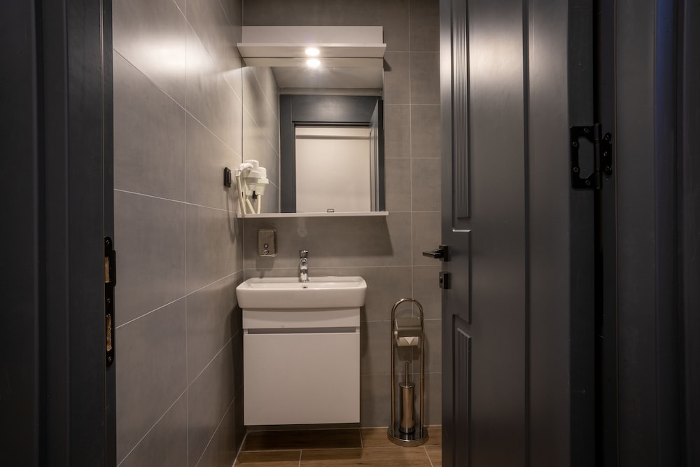 Leliko Suites 28/30