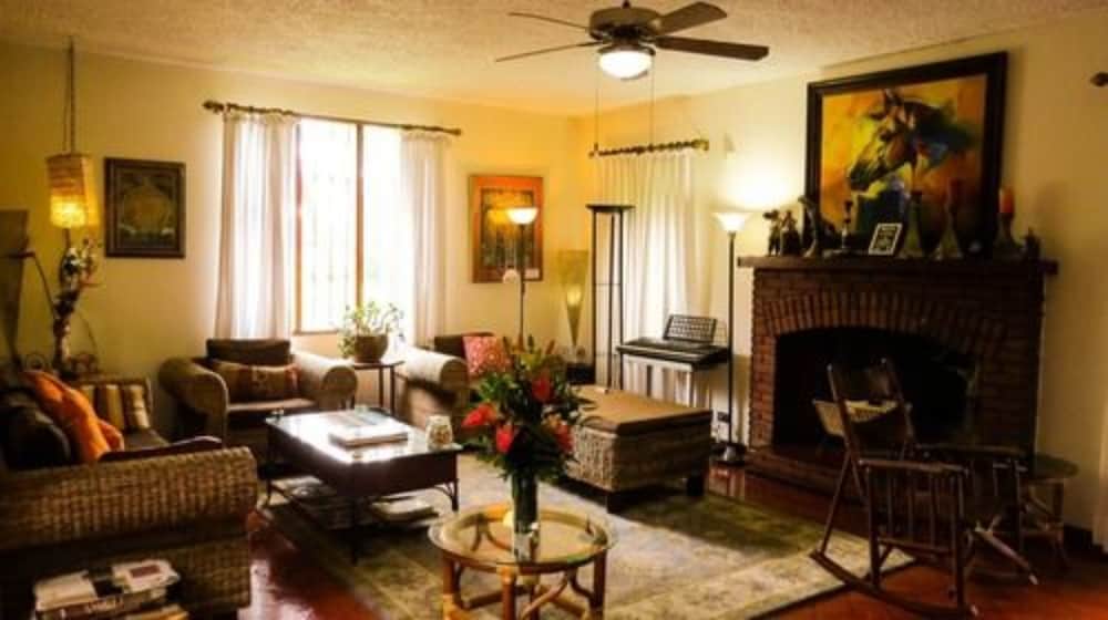 The Cariari Bed and Breakfast 30/50