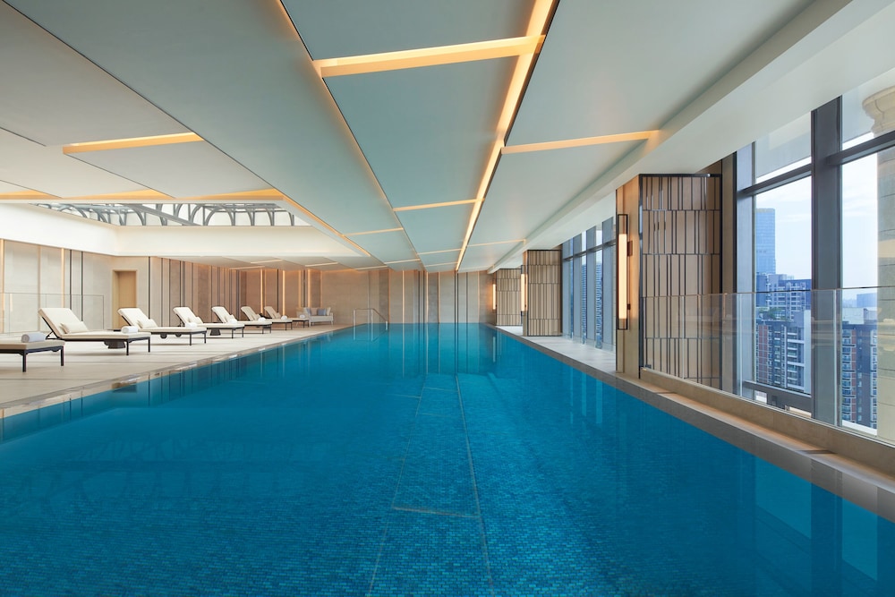 Courtyard By Marriott Foshan 8/24