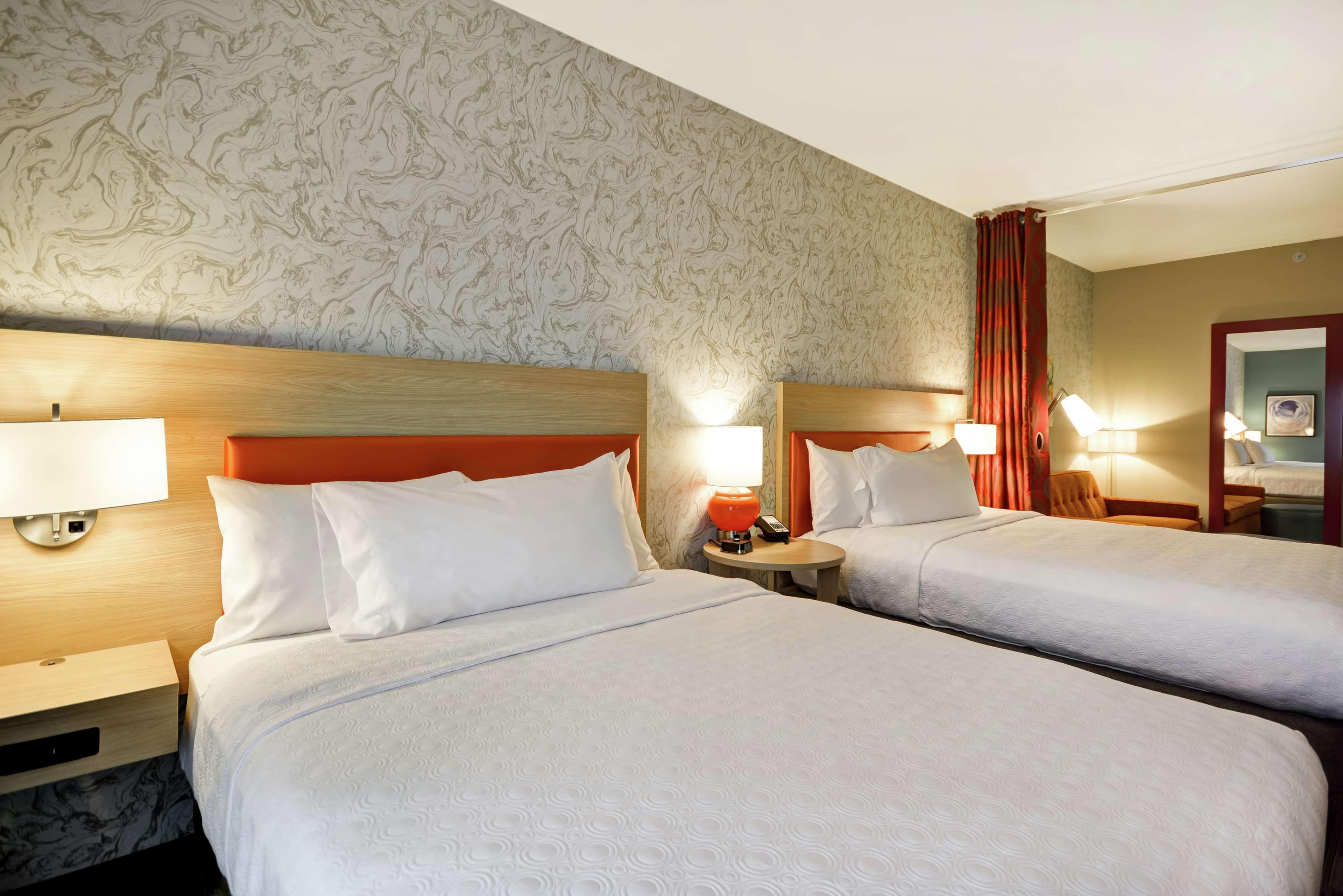 PREMIUM, STUDIO, SUITE, 2 QUEEN BEDS, BALCONY, ACCESSIBLE