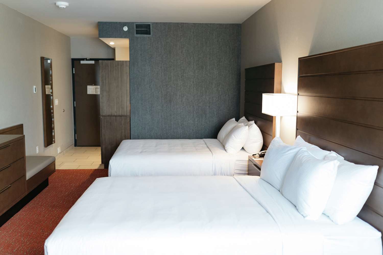 Revel Hotel Des Moines Urbandale, Tapestry Collection by Hilton 22/63