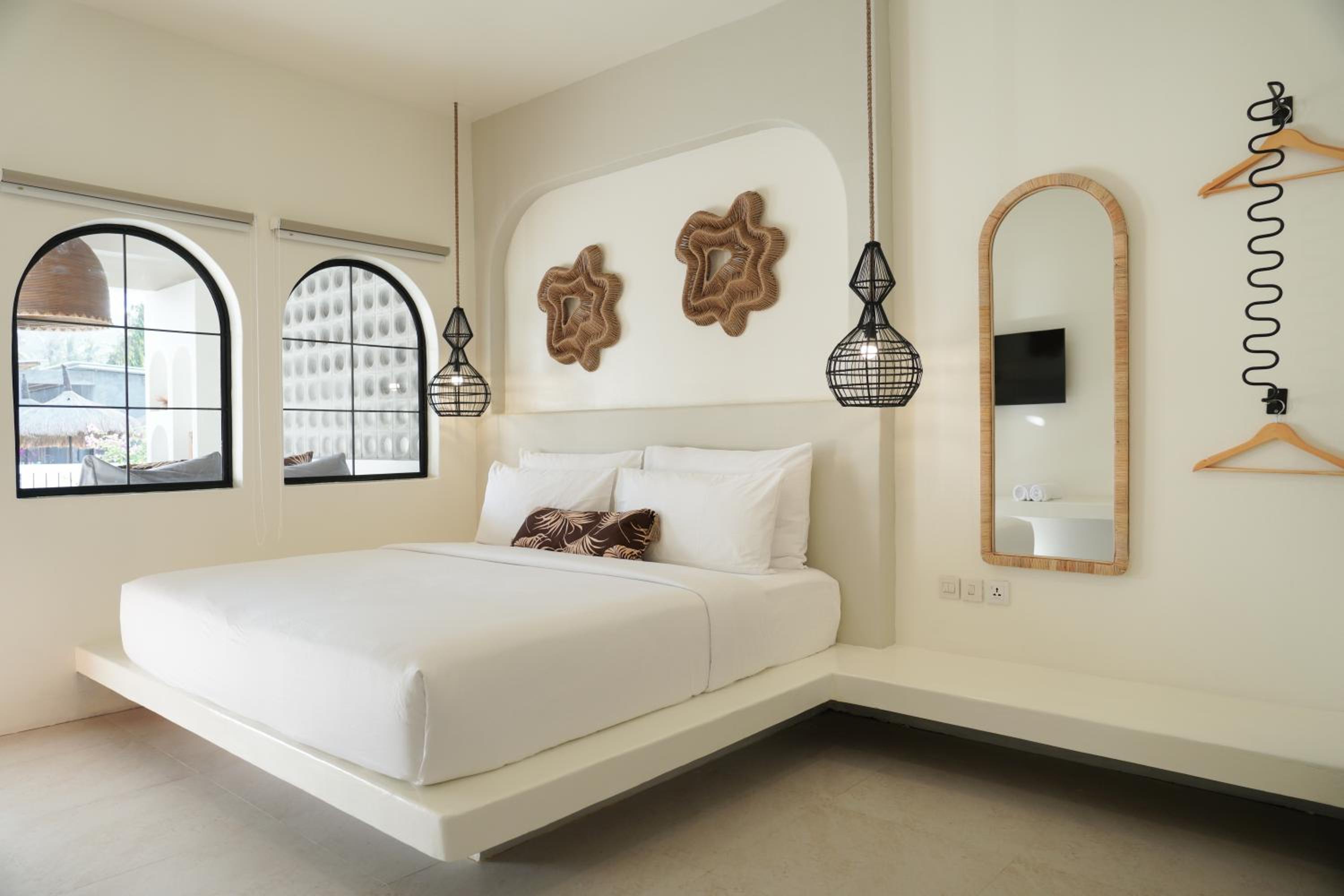 Premier, Queen Bed, No Terrace
