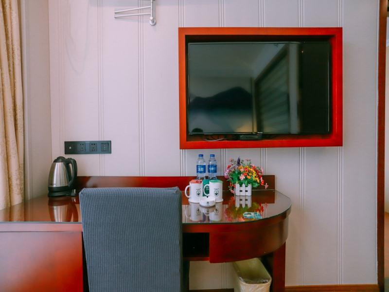 GreenTree Inn MaAnshan West Jiuhua Road Wanda Plaza Mengniu Diary Express Hotel 24/26
