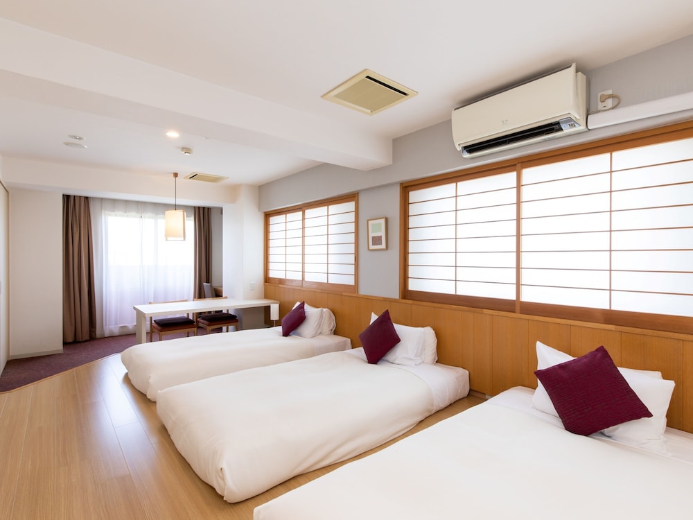 Residential, Family, Single, 3 Beds