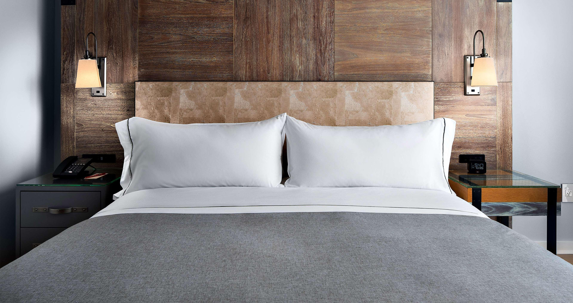 جناح بسرير كينج بإطلالة على الفناء بغرفة نوم واحدة