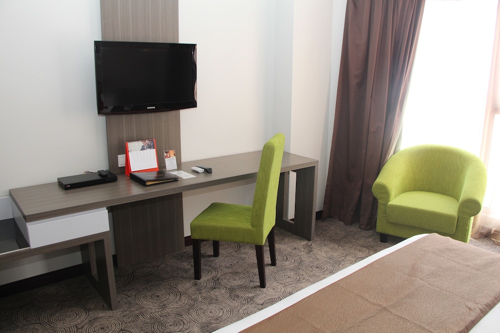 Swiss Belhotel Borneo Samarinda 61/68
