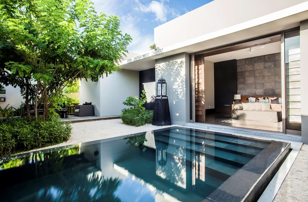 Nizuc Resort and Spa 6/66