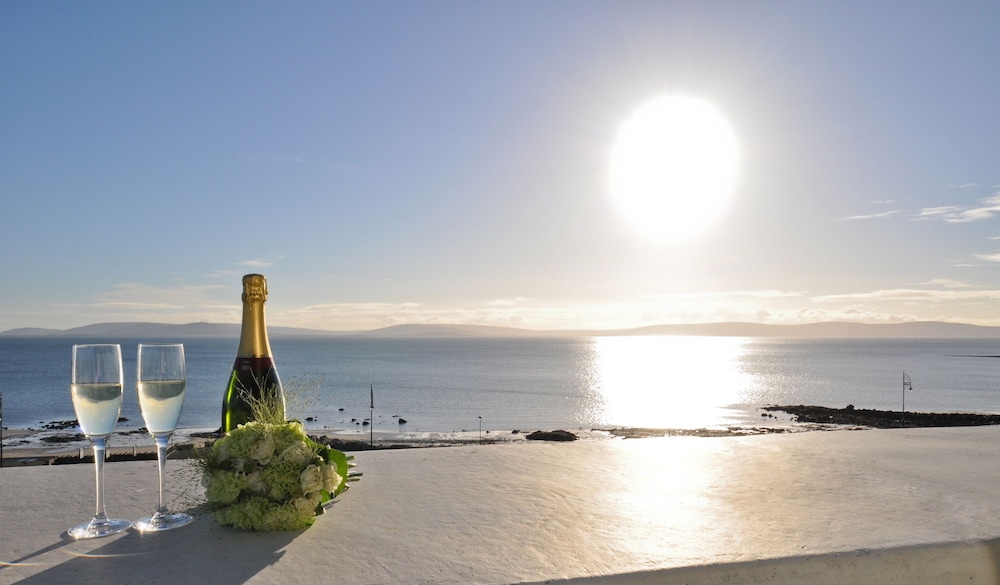 Salthill Hotel 55/61