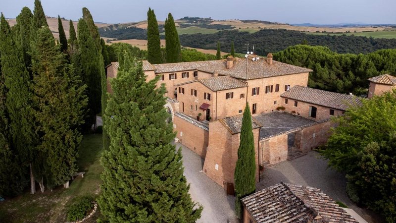 Castello Di Leonina Relais 42/46
