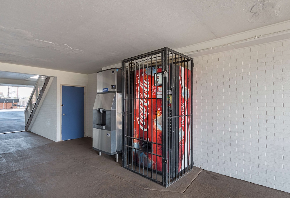 Motel6 San Antonio, TX - I-10 West 46/55