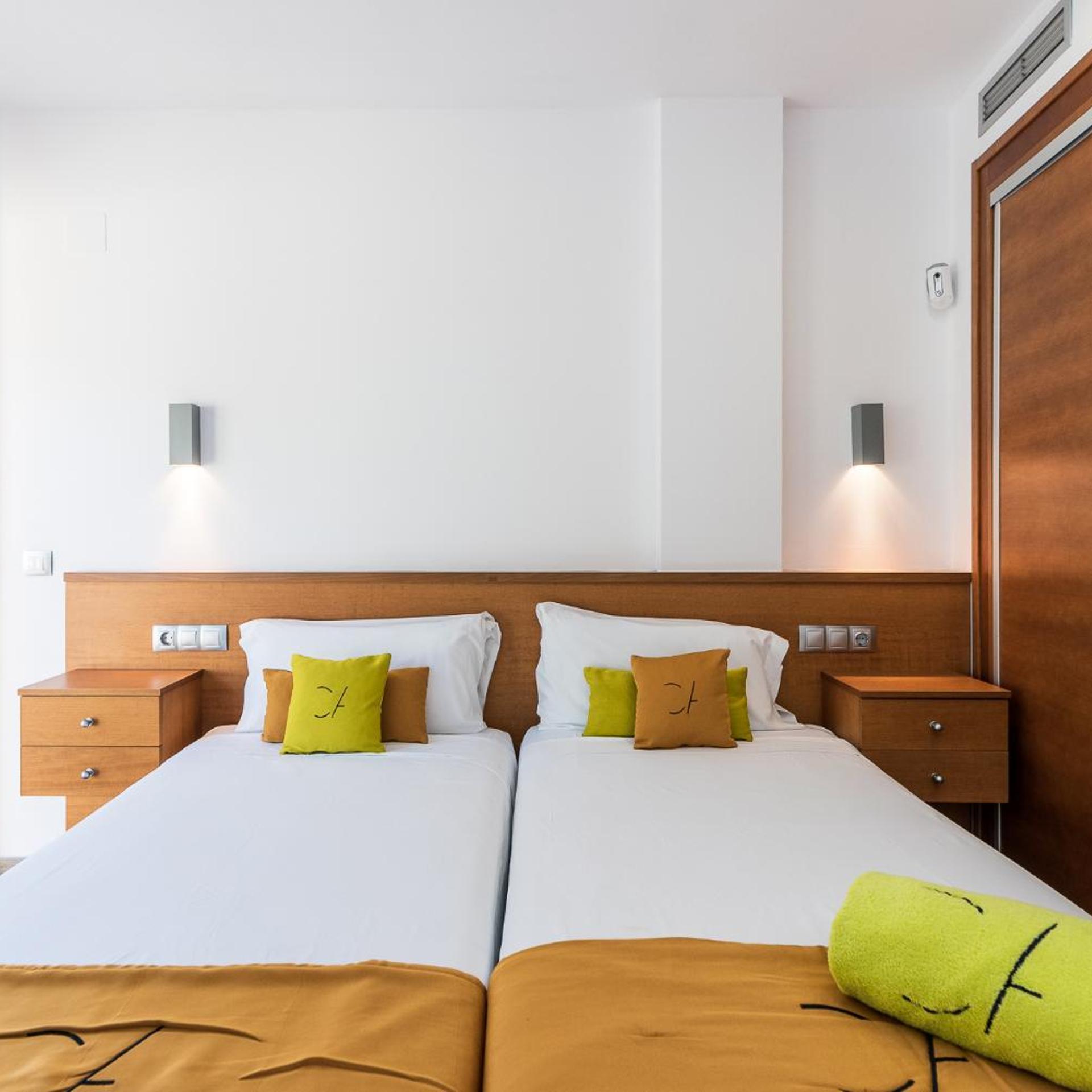 Aparthotel Las Palmeras 18/50