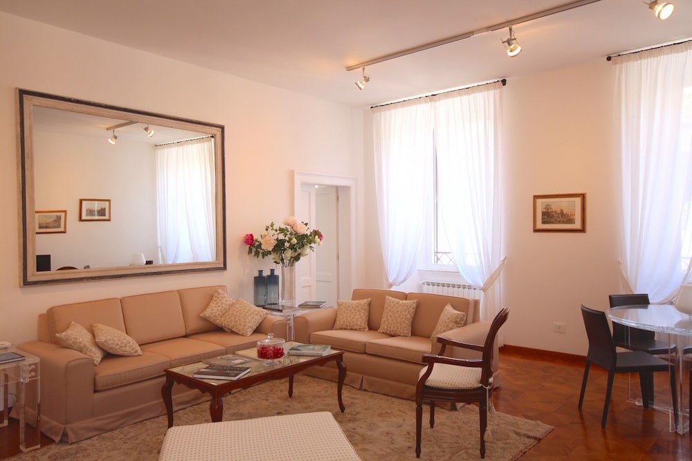 Villa Spalletti Trivelli 55/84