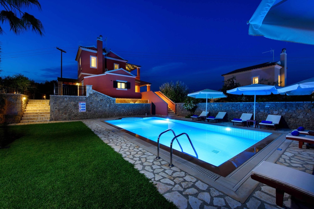 Villa Lemonia 49/50