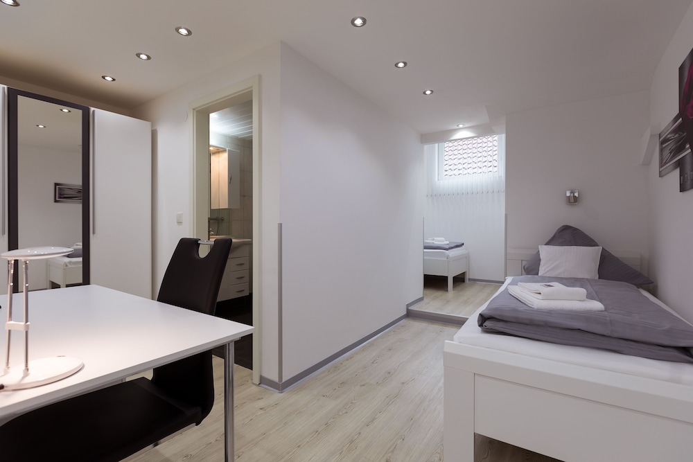 Hotel am Rosenplatz 50/51