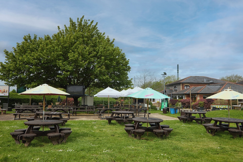 The Broughton Hotel M1 Jct 14 17/18