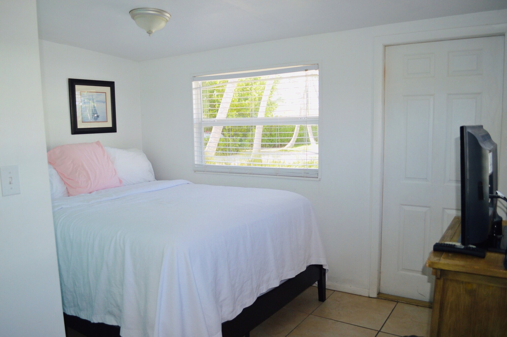 Room, Queen Bed, Resort View, Kitchen