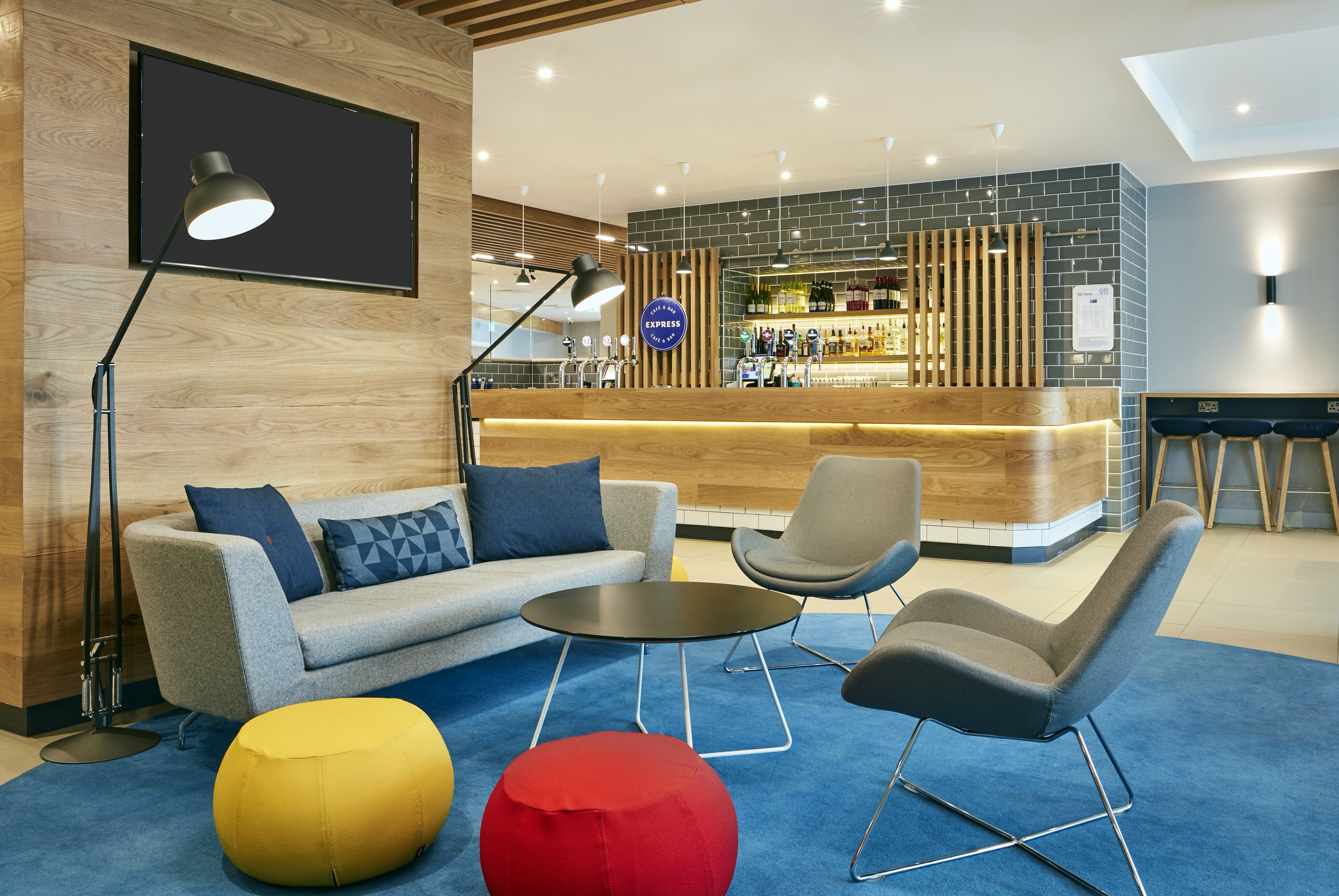 HOLIDAY INN EXPRESS DUBLIN CITY CENTRE 45/71