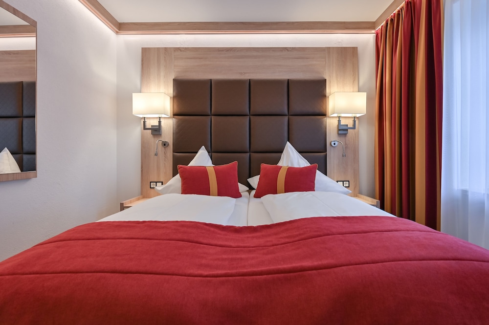 Hotel & Restaurant Ludwigs 33/72
