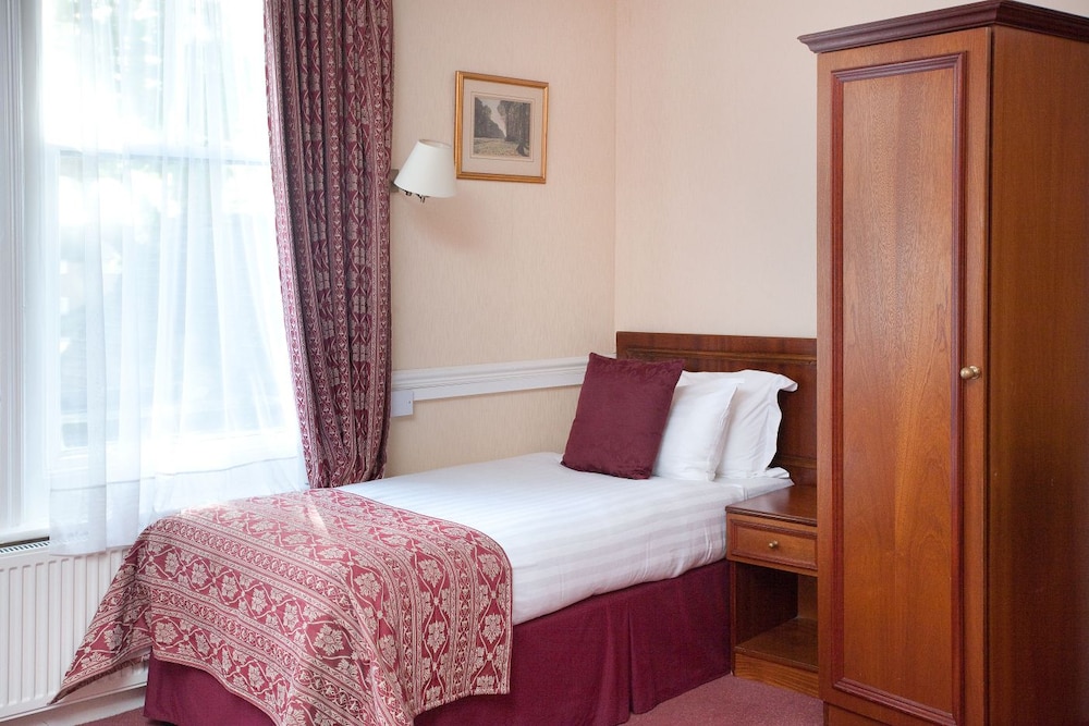 The Victoria Hotel 23/53