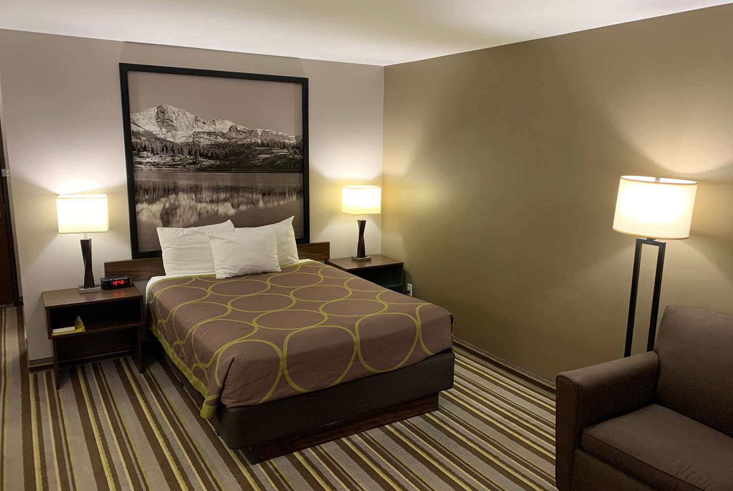 Super 8 By Wyndham Durango 18/30