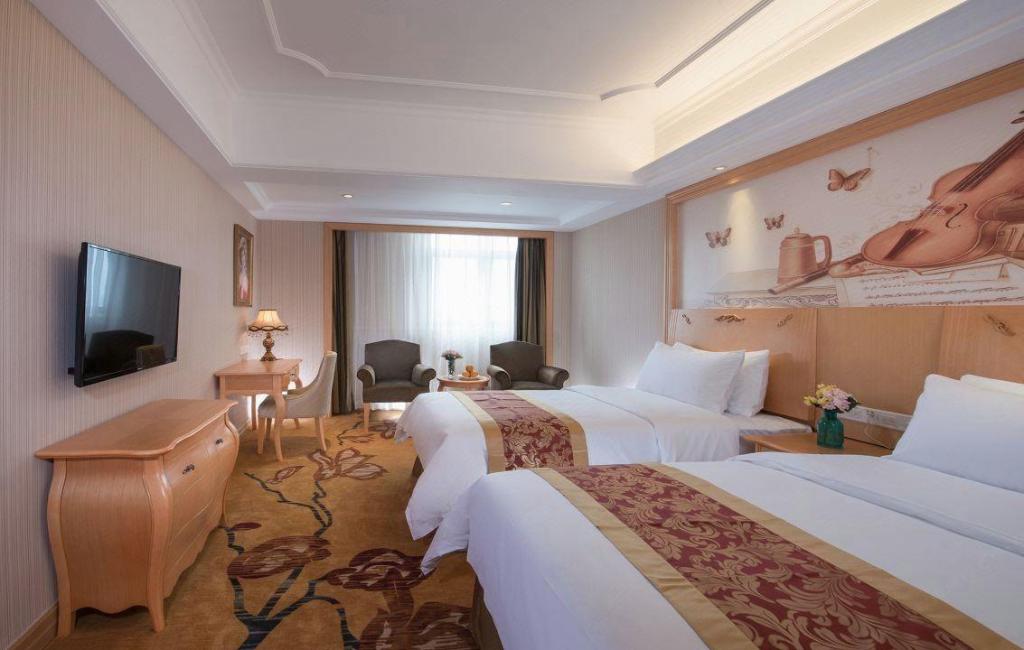 Vienna Hotel (Shenzhen Shanglilang Metro Station) 23/60