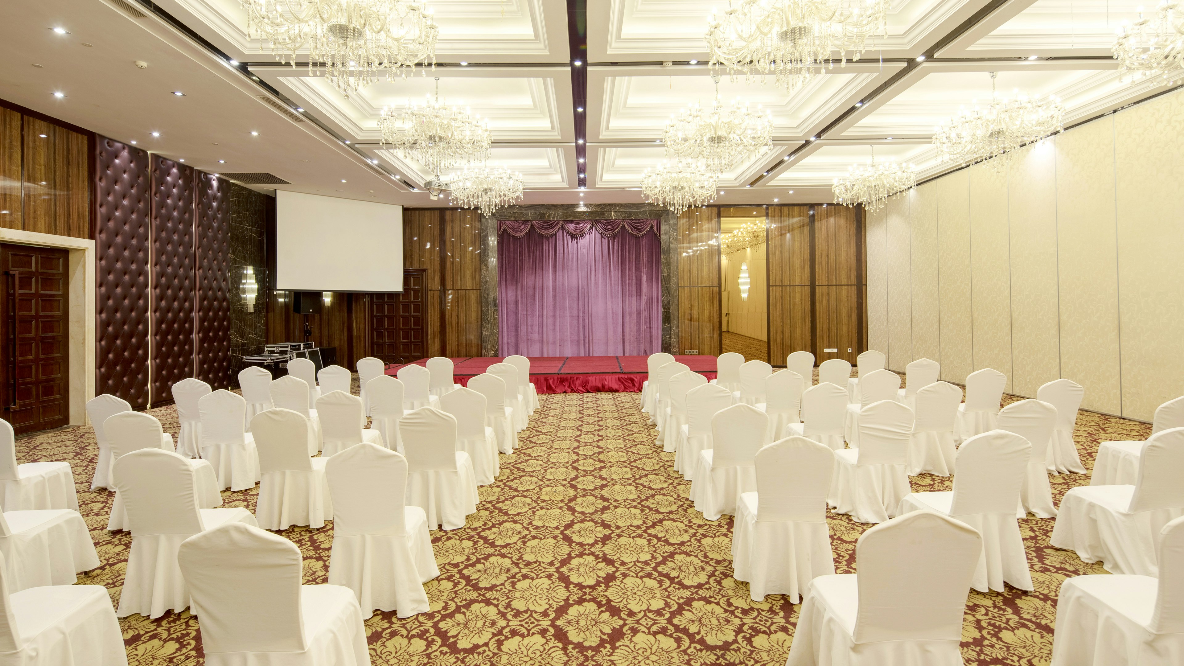 Holiday Inn Express XIAMEN LUSHAN 19/29