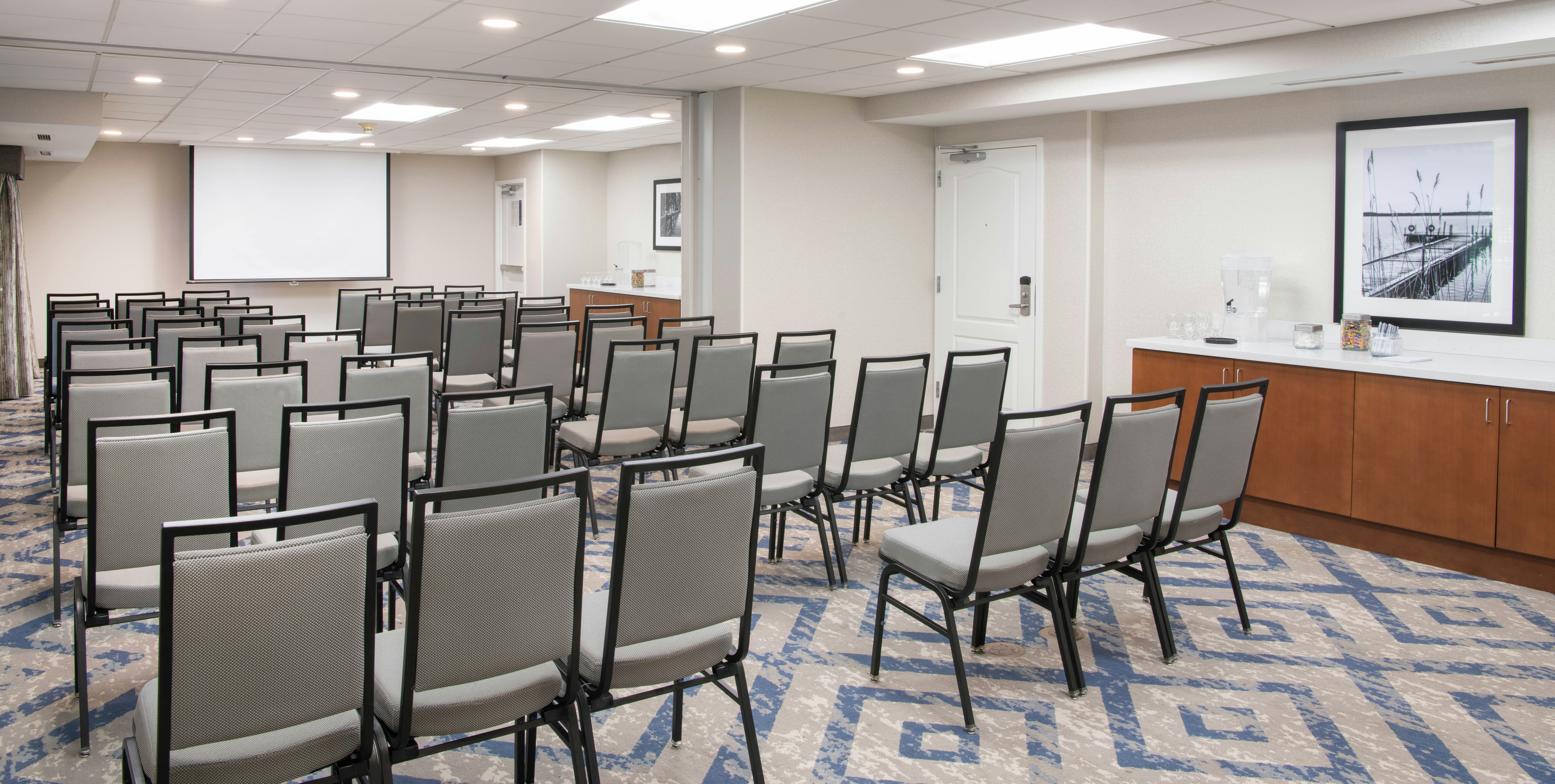 Hampton Inn and Suites Rochester/Victor 48/60